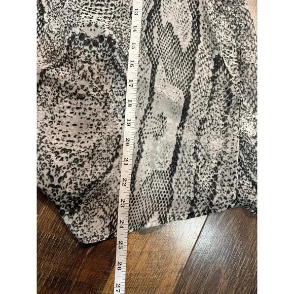 Daniel Rainn L Sheer Black Popover Top Long Sleeve Roll Tab Quilt Block Print - Picture 10 of 10